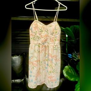 Cute Floral Dress Size S